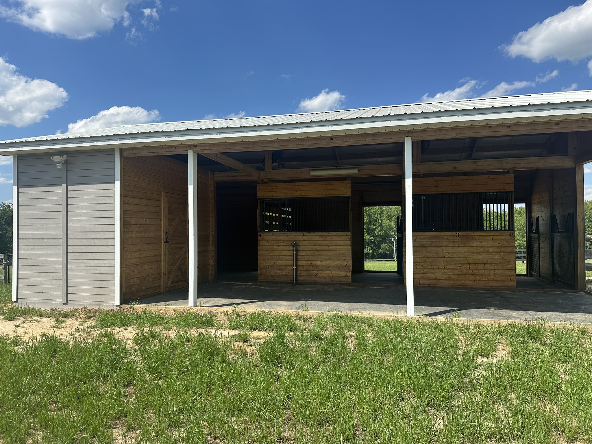 3-Stall Barn Rental